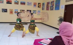 tari kreasi fls2n demak 1