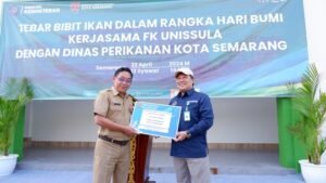 FK Unissula tebar benih ikan