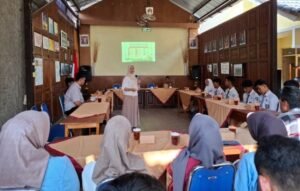 Tim PkM Departemen HI, FISIP UNdip beri pelatihan SDGs pada kalangan remaja di Kabupaten Temanggung