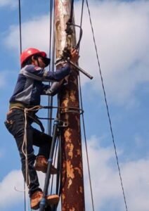 Perbaiki Kabel Fiber Optik di Gombong