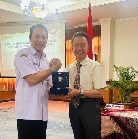 perpustakan dan vokasi