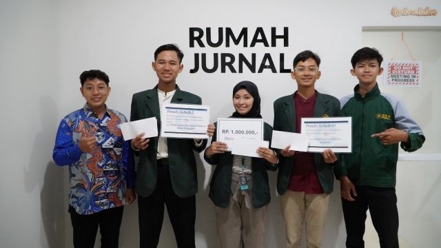 Mahasiswa Fakultas Hukum Unissula juara Nasional Menulis Jurnal. Foto: dok