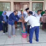 Pengurus takmir masjid Al-Anam sangat senang dan antusias mengikuti pelatihan, karena mendapat pencerahan dan pemahaman tentang cara dan strategi mengelola aset masjid.Foto:dok