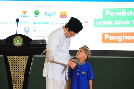 menag bagi bantuan