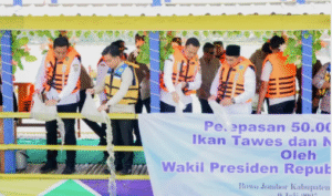 wapres tebar ikan