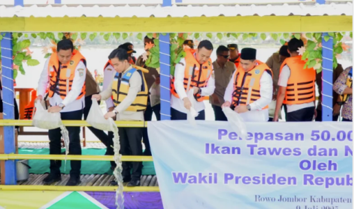 wapres tebar ikan