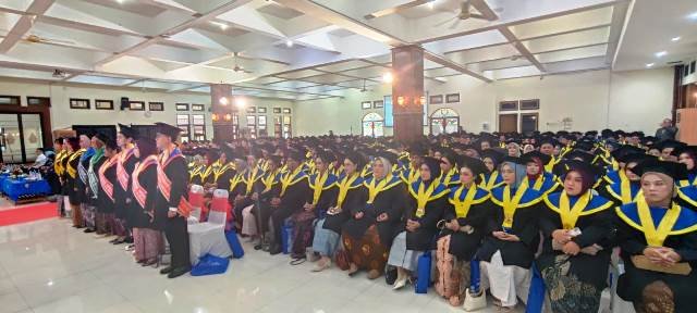 cahaya wisuda2