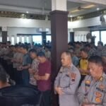 Polres Demak dan Masyarakat Gelar Shalat Gaib untuk Affar Driver Ojol Yang Meninggal Dunia