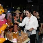 Pasar Tiban Lamper Lor Hidupkan Ekonomi Warga, Wali Kota Semarang Turut Menyapa Pedagang